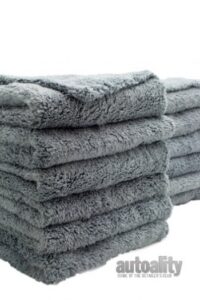 a 500 gsm stack of microfiber cleaning cloths